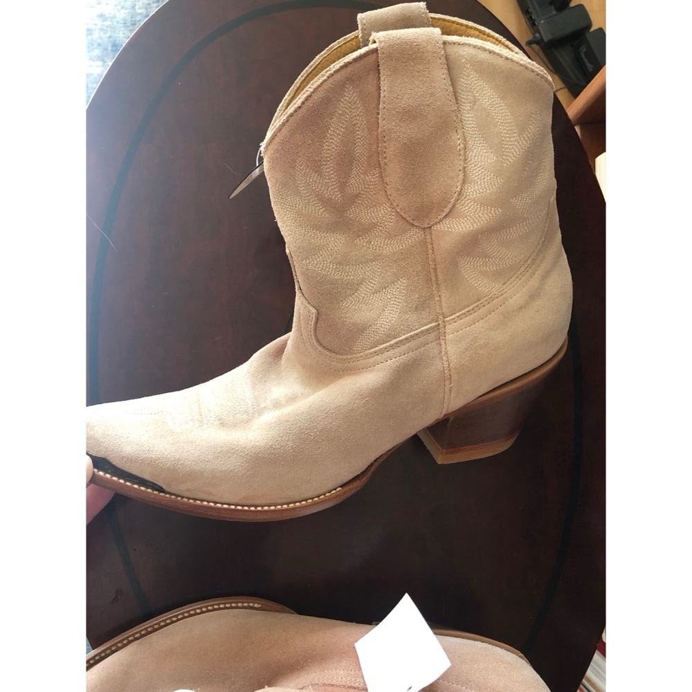 Idyllwind Pink Suede Wheels Western Booties, 11B - Picture 9 of 16